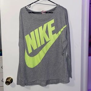 Nike long sleeve tee